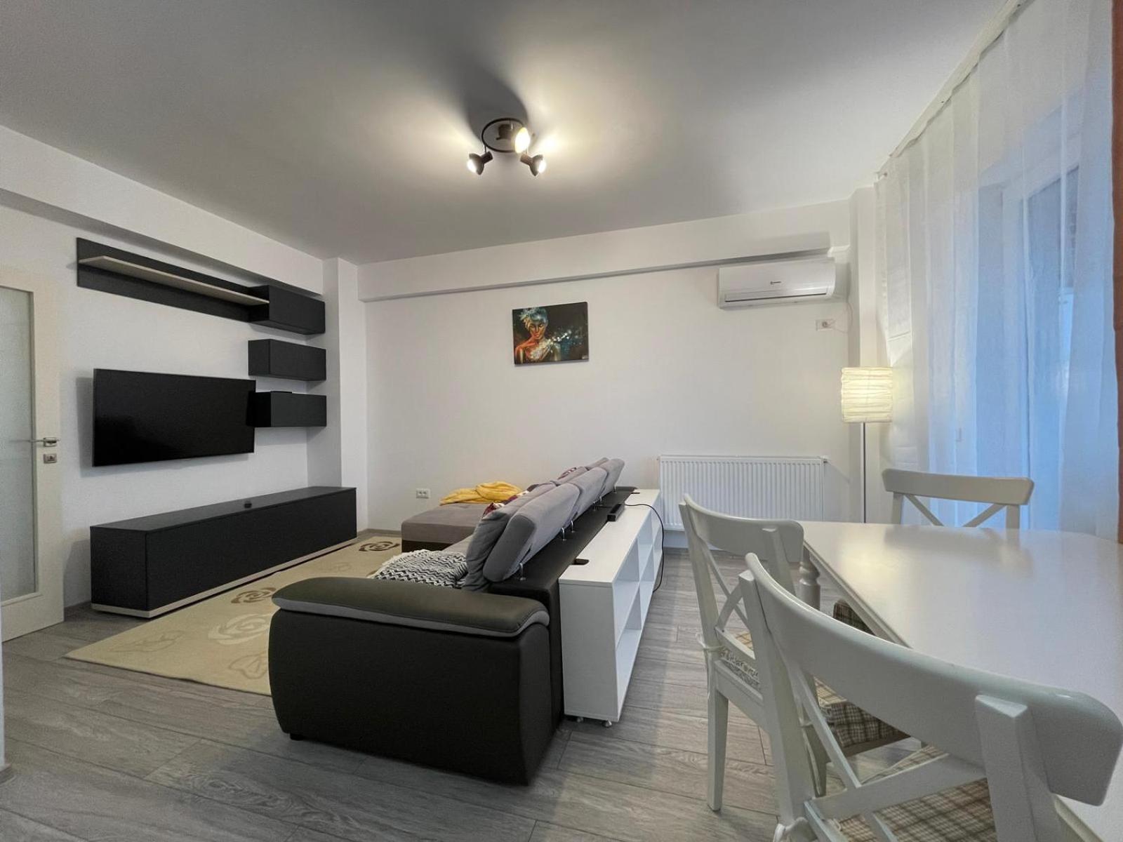 Palas Retreat - Q Residence Iasi Exterior photo