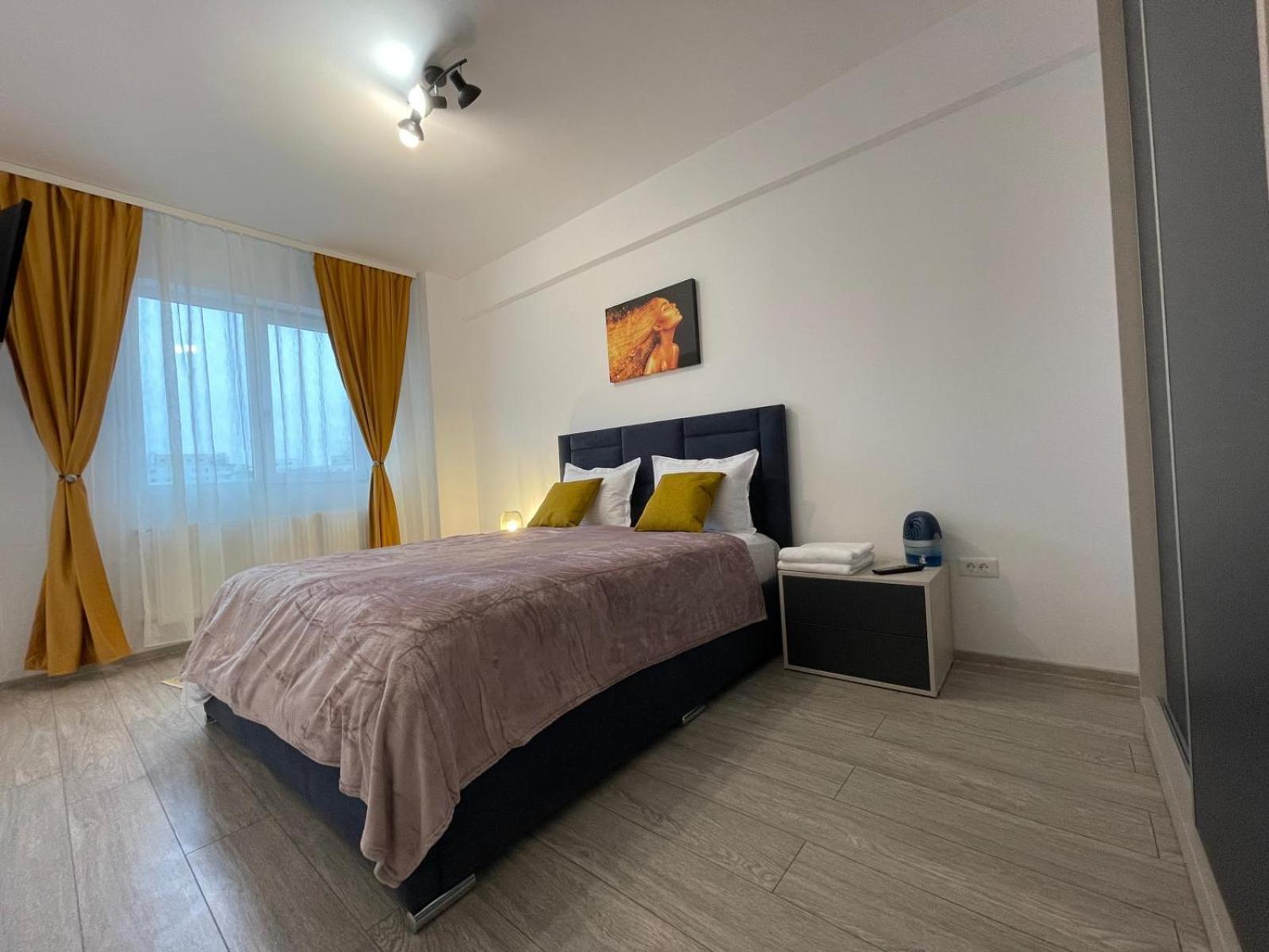 Palas Retreat - Q Residence Iasi Exterior photo
